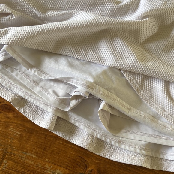 KYODAN Tennis Skirt! Lined and has shorts underneath. Worn, in good condition! - Picture 2 of 7